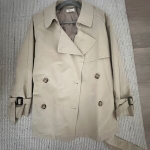 Brand new Short trench coat